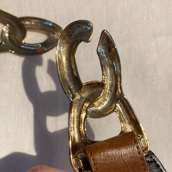 Vintage stretch belt with large gold chain link buckle - Picture 12 of 12